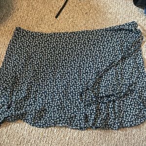 Brandy Melville cross around skirt, size S